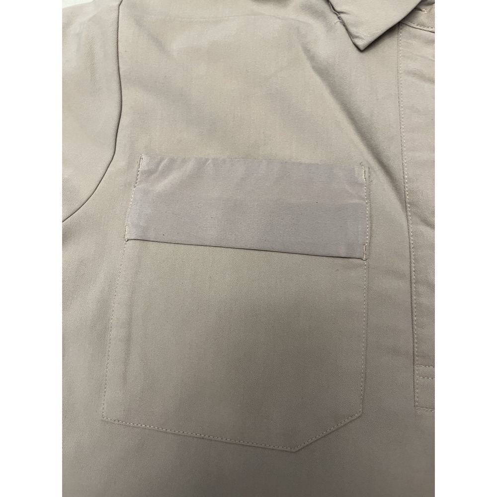 FIGS Women's Technical Collection 1/4 Button Up Scrub Top Beige Sz XS - Picture 7 of 12